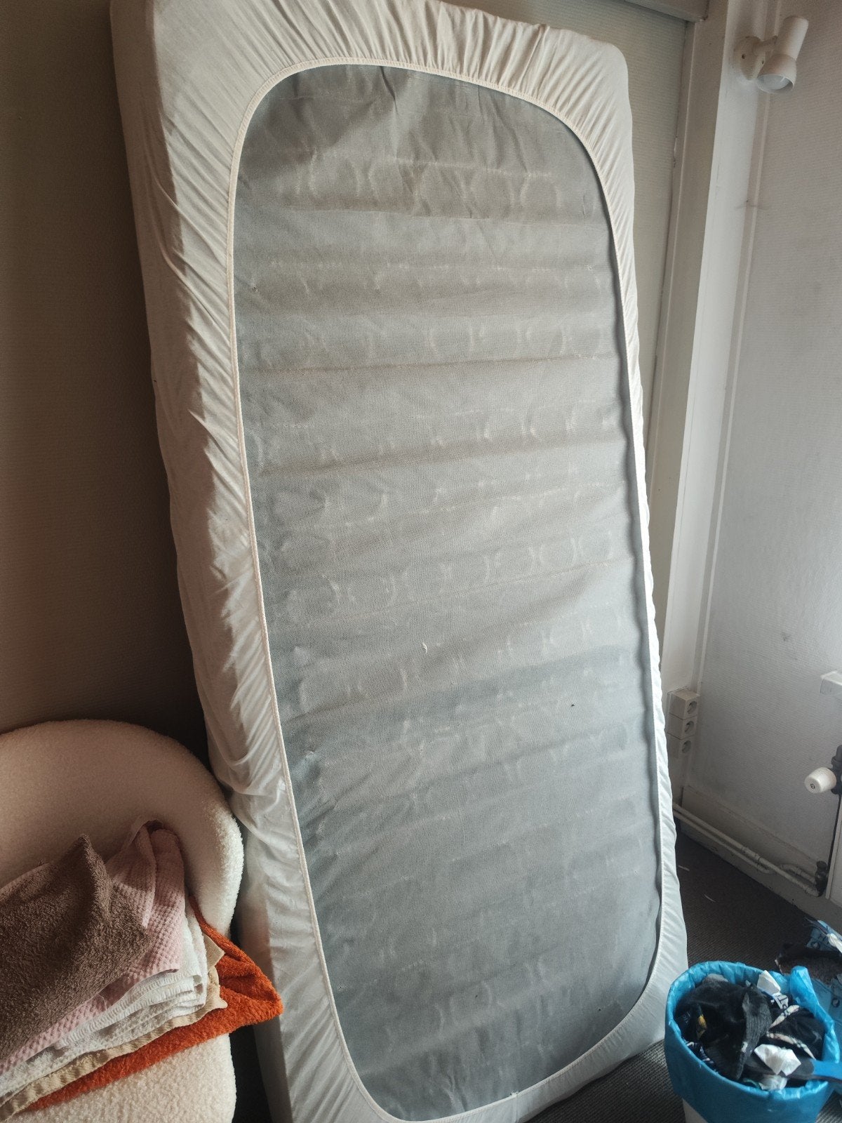 slaapkamer met matrass, Huis en Inrichting, Slaapkamer | Matrassen en Bedbodems, Ophalen