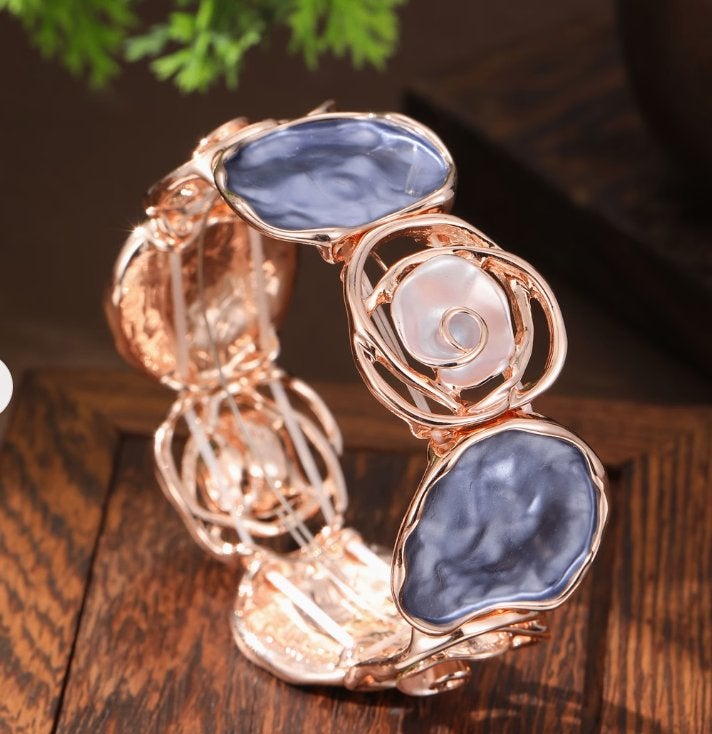 Mooie nieuwe armbanden 4 € stuk, Handtassen en Accessoires, Armbanden, Ophalen of Verzenden, Nieuw, Overige kleuren, Overige materialen