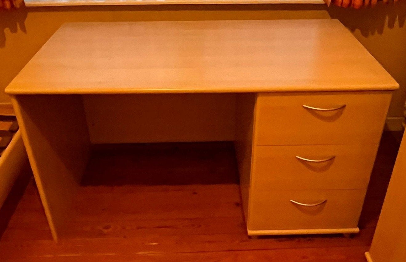 Bureau en bois clair Trendhopper, Maison & Meubles, Scandinave, Autres marques, Comme neuf, 130 cm