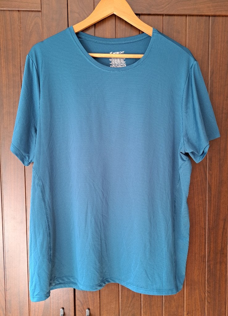 Sport shirt van Decathlon maat XL, Vêtements | Femmes, Vêtements de sport, Neuf, Taille 46/48 (XL) ou plus grande, Fitness ou Aérobic