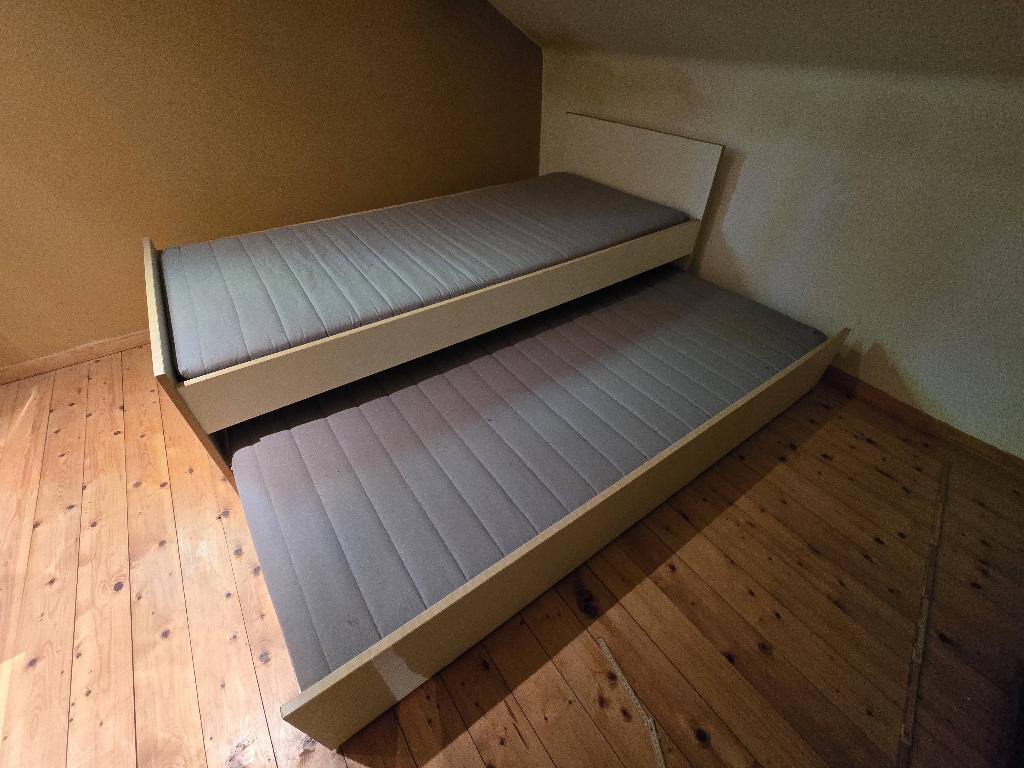 2x dubbele bed (4 personen), Ophalen, 90 cm, Tweepersoons, Zo goed als nieuw