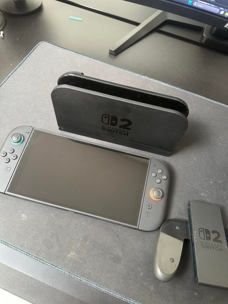 Nintendo switch 2 + Mario Cart / mario Party Jumboree en 75e, Ophalen, Zo goed als nieuw