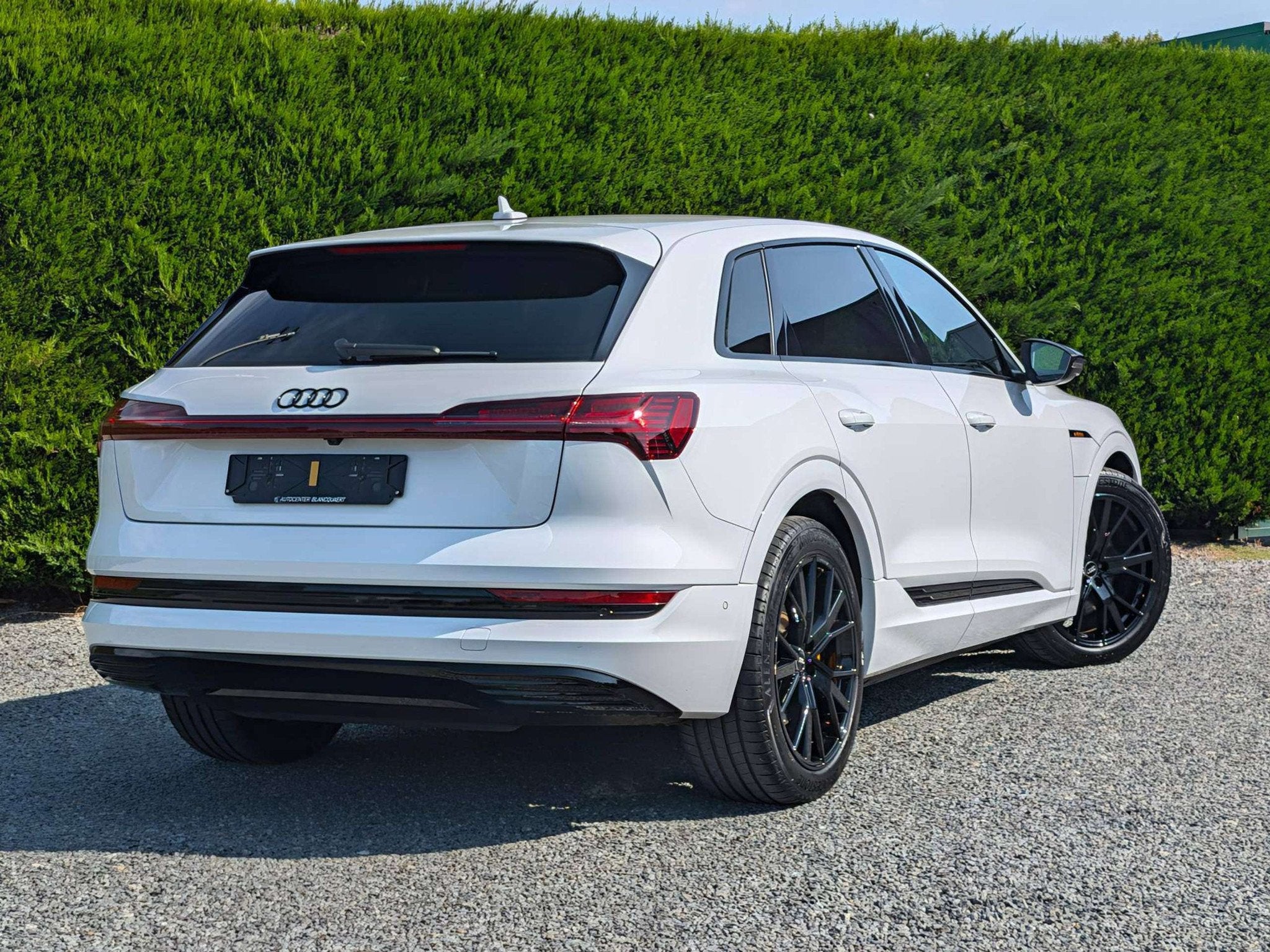 Audi Q8 e-tron (Q8) Sportstuur - gekleurde remklauwen - 21", 476 km, Achat, 408 ch, Entreprise