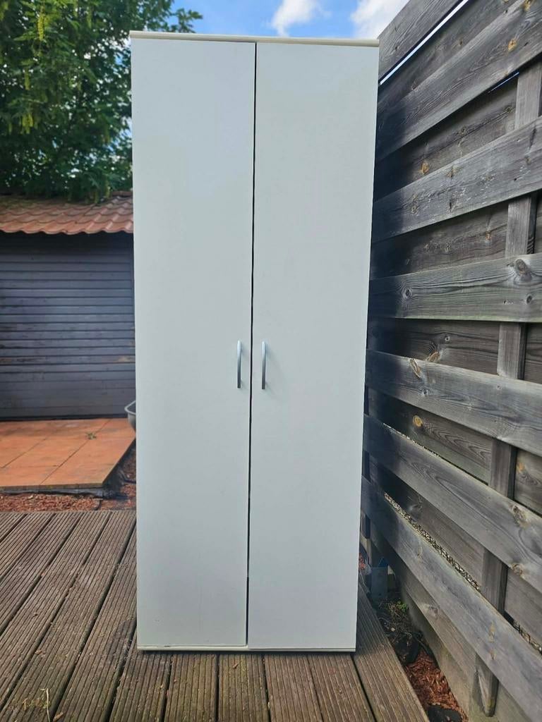 Armoire haute à 2 portes, blanche, étagères, Enlèvement, Utilisé