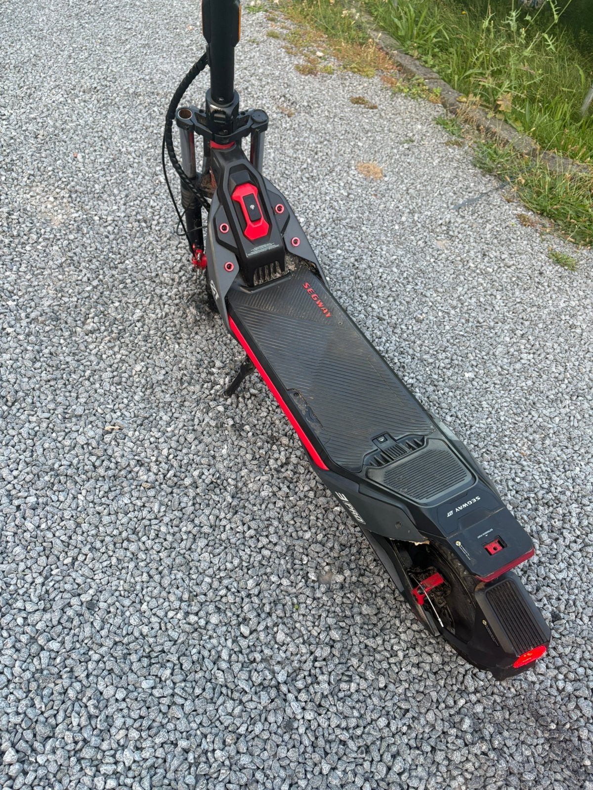 Ninebot zt3, Fietsen en Brommers, Steps, Ophalen, Zo goed als nieuw