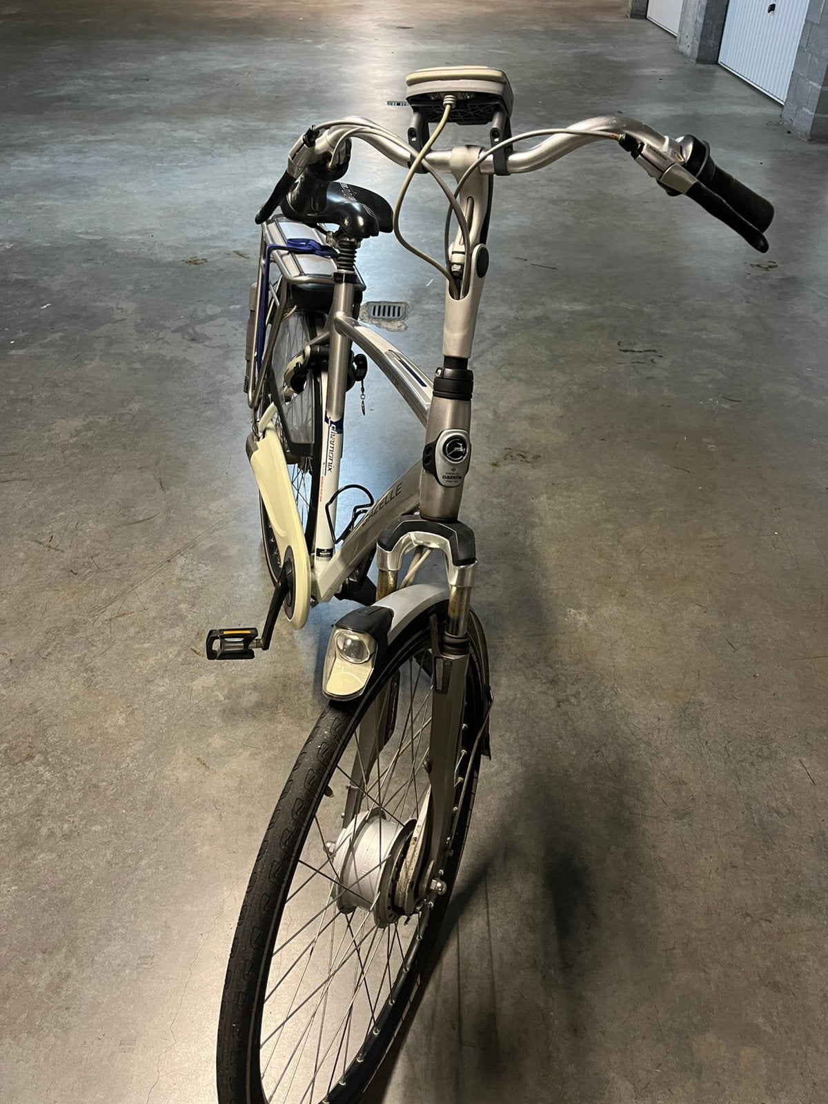 Electrische dames-en herenfiets, Ophalen, Gebruikt, Gazelle