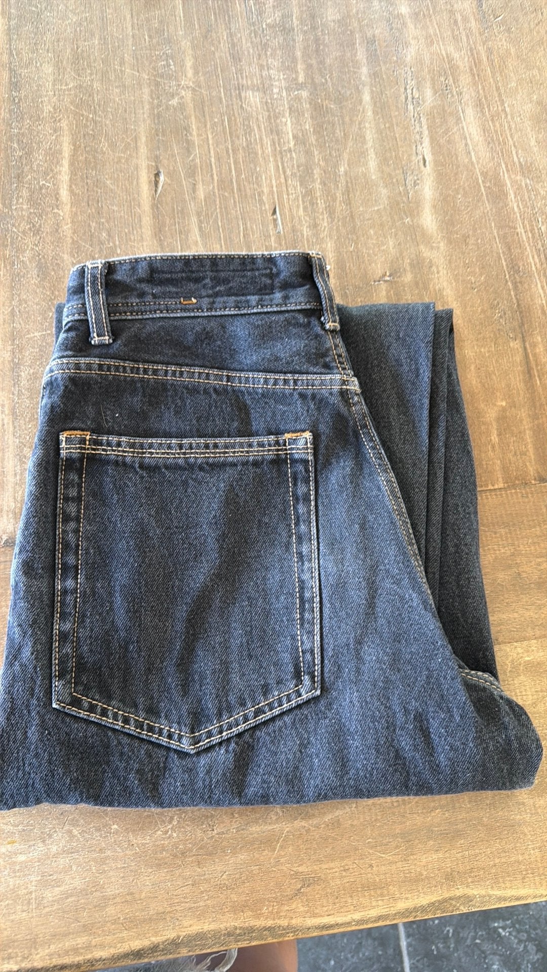 Nouveau jean Bershka noir taille 34, Enlèvement ou Envoi, Neuf, Noir, W27 (confection 34) ou plus petit
