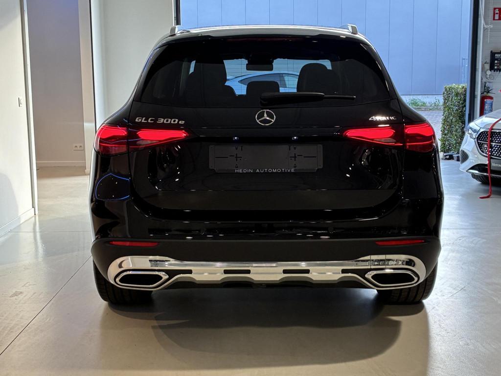 Mercedes-Benz GLC-Klasse 300 e 4Matic SUV Luxury Line | Pano, Auto's, Mercedes-Benz, Automaat, Stof, Gebruikt, Zwart