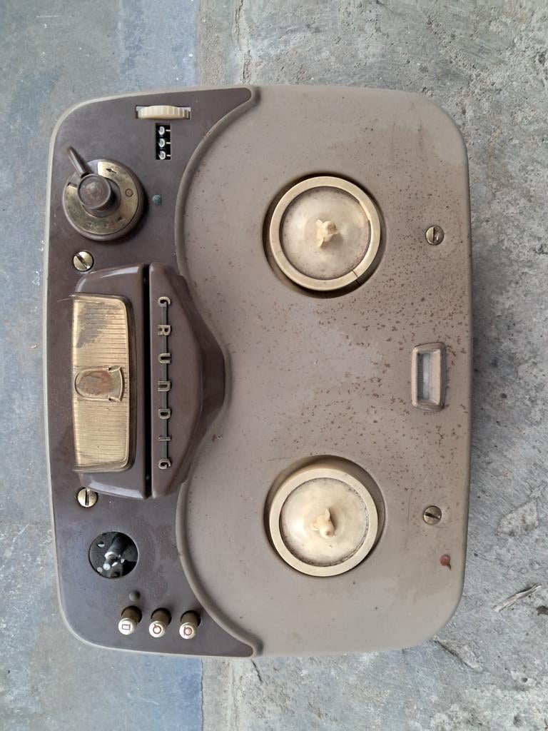 Grundig TM20 bandrecorder 1958, Enlèvement