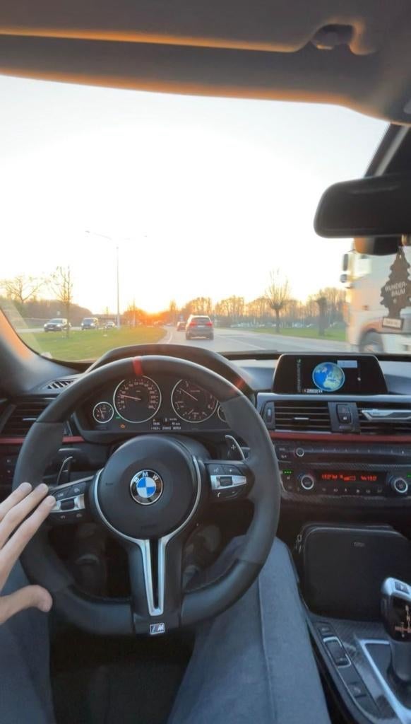 BMW 318d GT Sport – 2014 – Full Option – Stage 1 –, Auto's, BMW, Automaat, Achterwielaandrijving, 4 cilinders, Zwart
