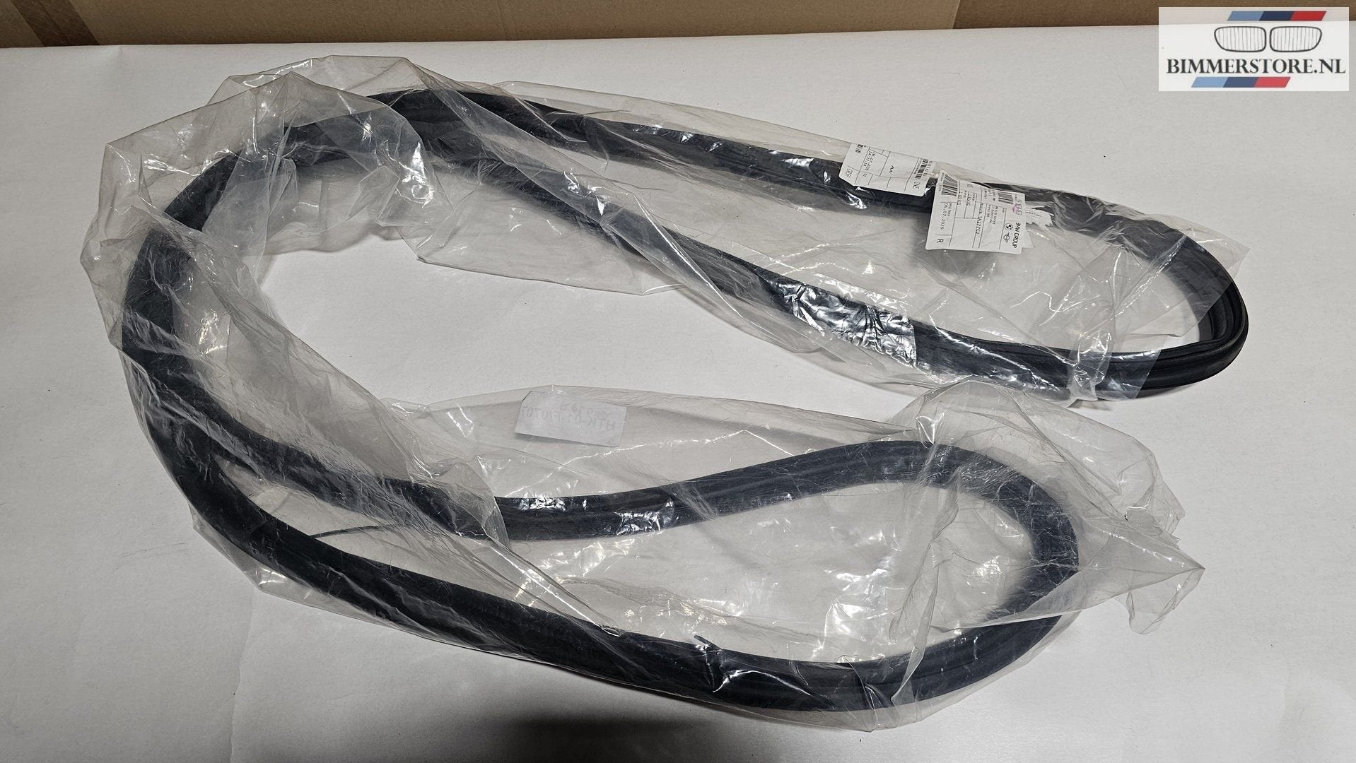 Achterklep kofferklep rubber nieuw BMW XM serie G09 51765A17, Neuf, -, Origine de la pièce connue, -