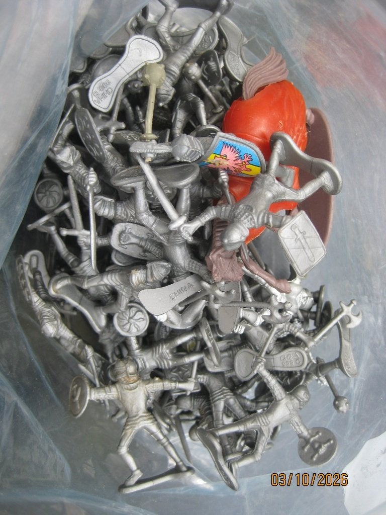 figurines, Enlèvement