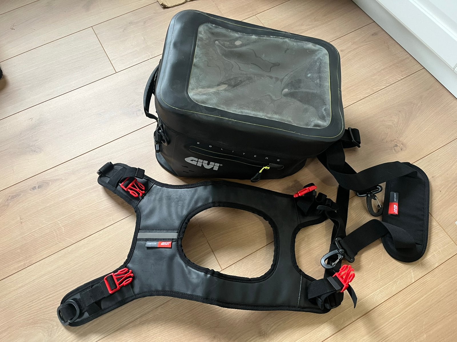 GIVI Tanktas waterdicht Canyon 20l, Motoren, Ophalen of Verzenden, Zo goed als nieuw
