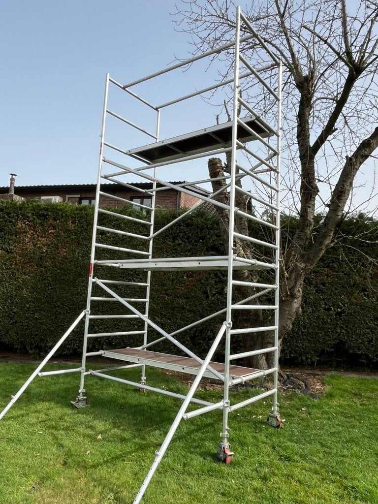 Aluminium rolstelling, Doe-het-zelf en Bouw, Steigers, Ophalen, Zo goed als nieuw, Rolsteiger of Kamersteiger, 5 meter of hoger