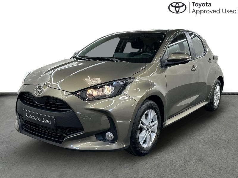 Toyota Yaris 116hp HEV Dynamic | carplay | camera | alu, Automaat, Bruin, 1490 cc, 5 deurs