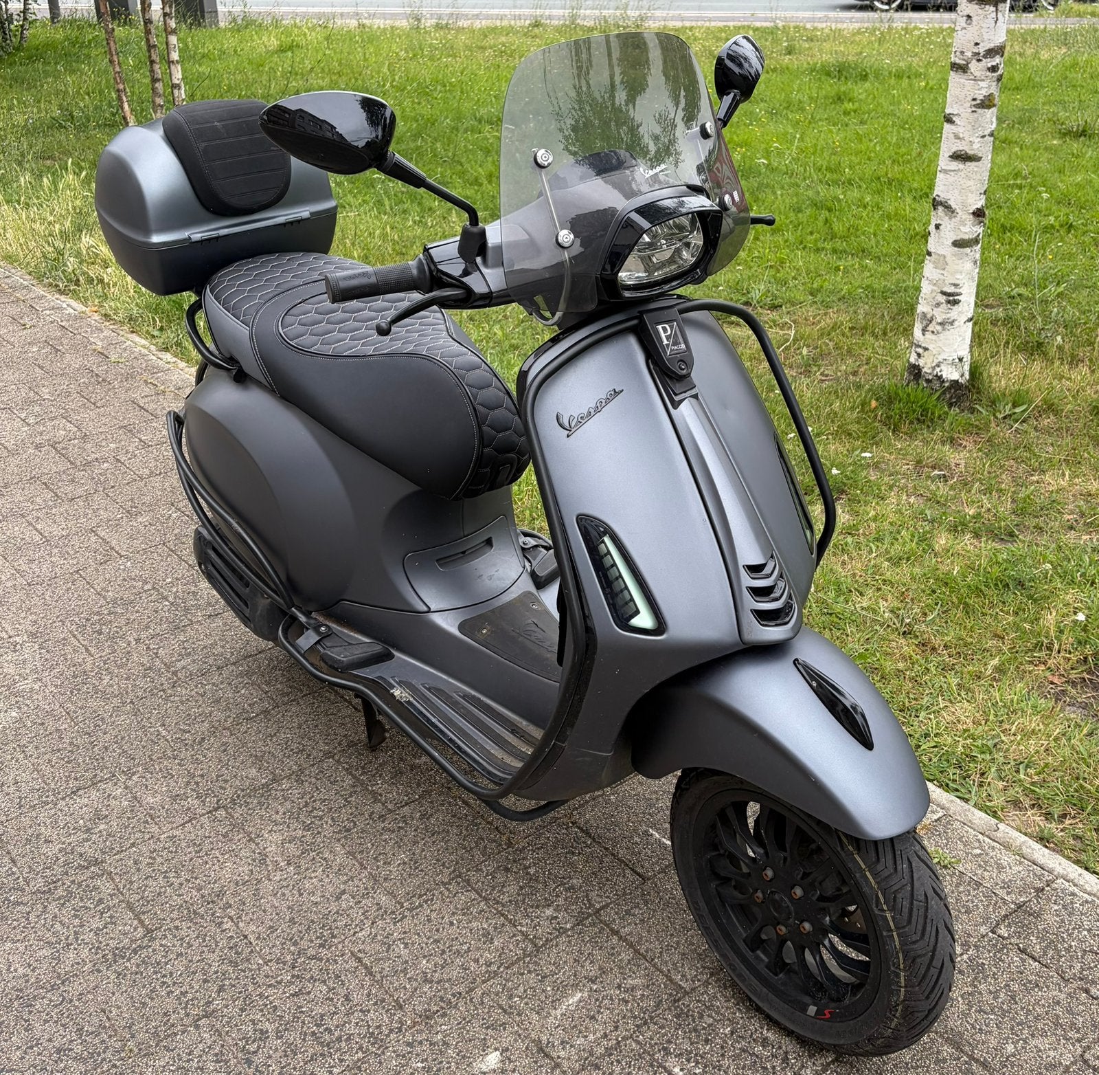 Vespa Sprint 2023 – Full Option, Fietsen en Brommers, Brommers | Vespa, Ophalen