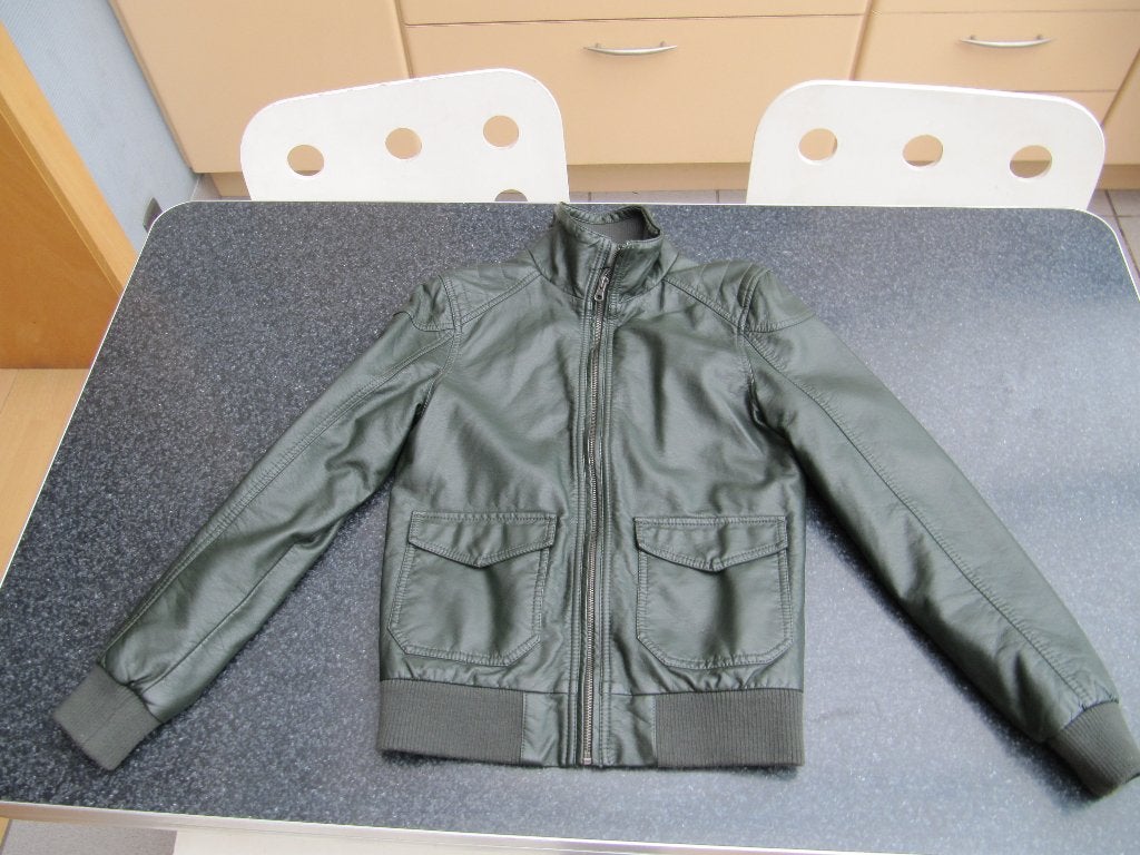korte jas vest imitatieleer, donkergroen nieuw 158/164 Hema, Jongen of Meisje, Nieuw, Ophalen of Verzenden, Hema