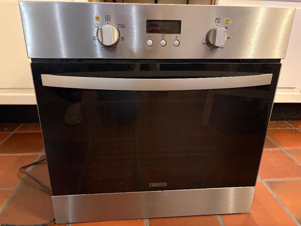 Zanussi oven inbouw, Elektronische apparatuur, Gebruikt, Oven, Hete lucht, Inbouw