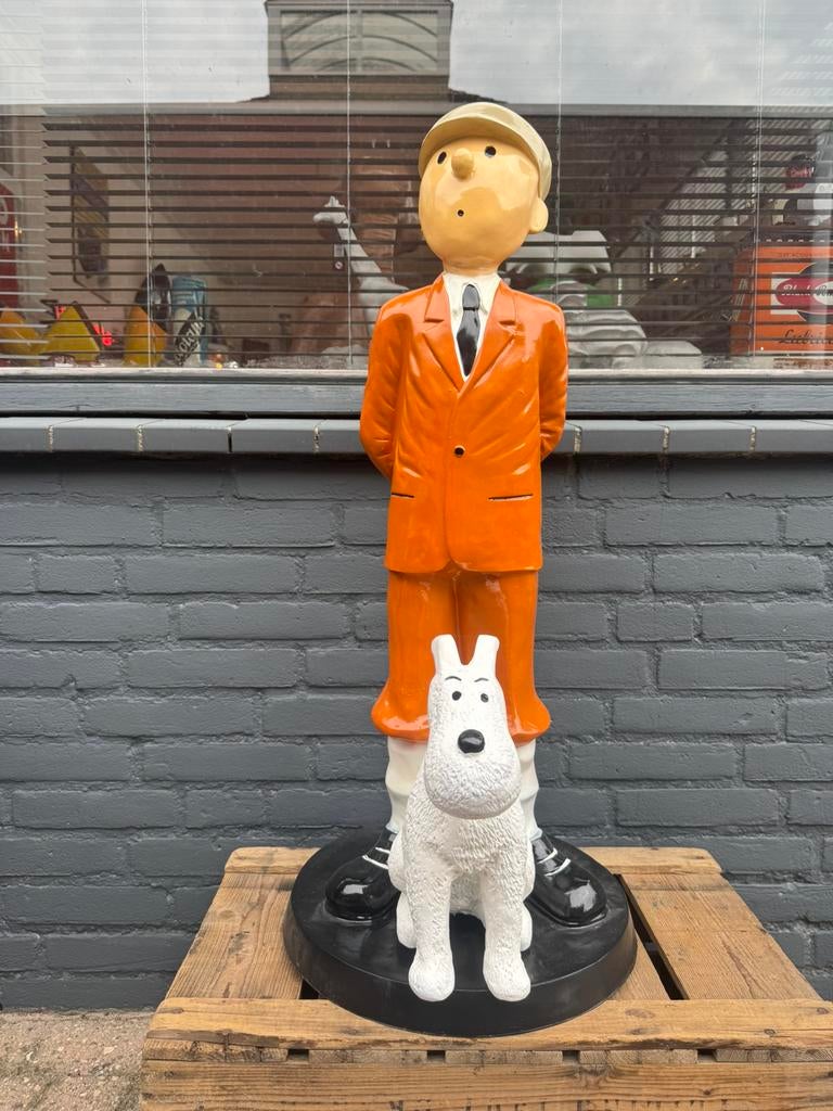 Tintin avec la statue de Bobbie, Collections, Statues & Figurines, Comme neuf, Humain, Enlèvement