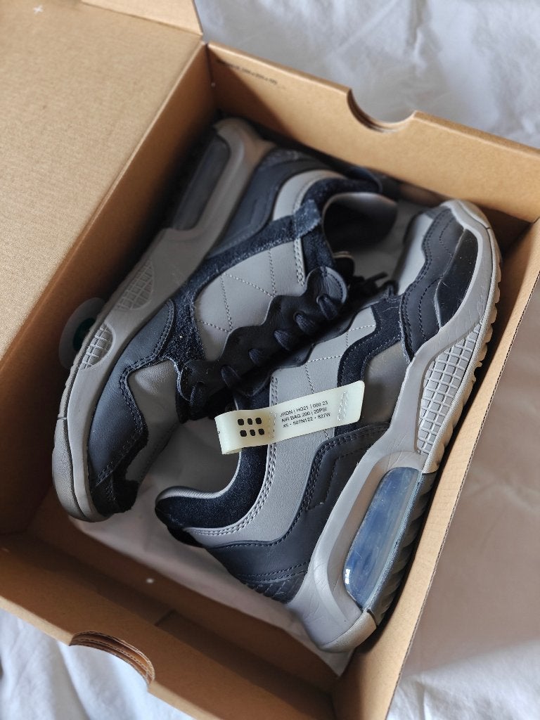 Nike Air Jordan MA2 – EU 42 / US 8.5, Kleding | Heren, Schoenen, Overige kleuren, Ophalen of Verzenden, Zo goed als nieuw, Sneakers