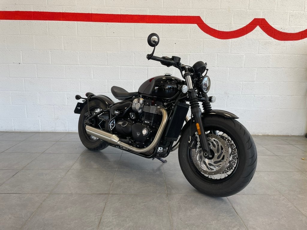 Triumph Bobber 1200 Purple Edition *2025*, Entreprise, Neuf, ABS, 1200 cm³