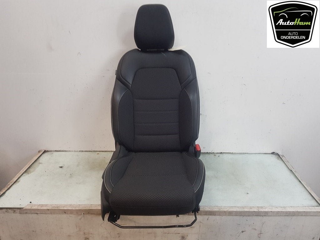 STOEL RECHTS VOOR Renault Arkana (RJLL) (|985H04267R|), Dhr. J. Ham, Gebruikt, Renault, Administratie@autoham.nl