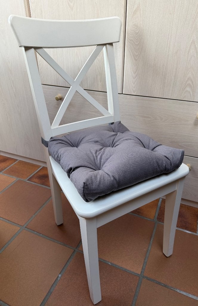 6 witte stoelen met zitkussentje, Huis en Inrichting, Stoelen, Ophalen, Zo goed als nieuw, Wit, Hout