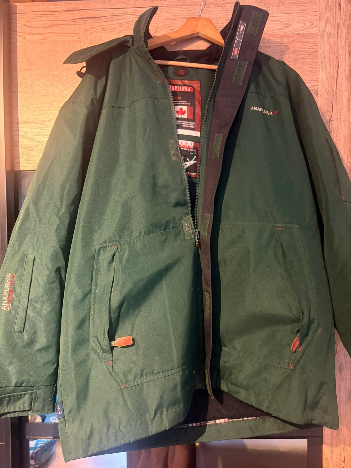 Veste Anapurna, Ophalen, Zo goed als nieuw