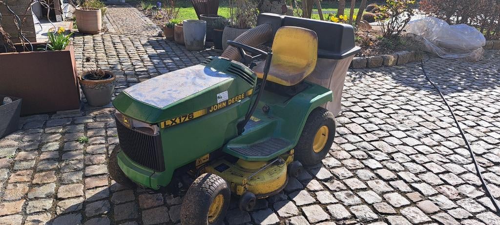 John Deere LX176, Enlèvement