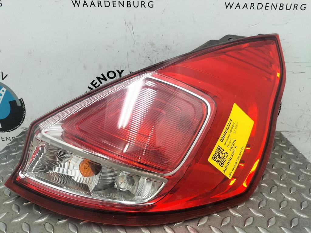 FORD FIESTA MK6 CB1 1.6D Titanium Econetic ACHTERLICHT R 201, Ophalen of Verzenden, Gebruikt, Stiba lid