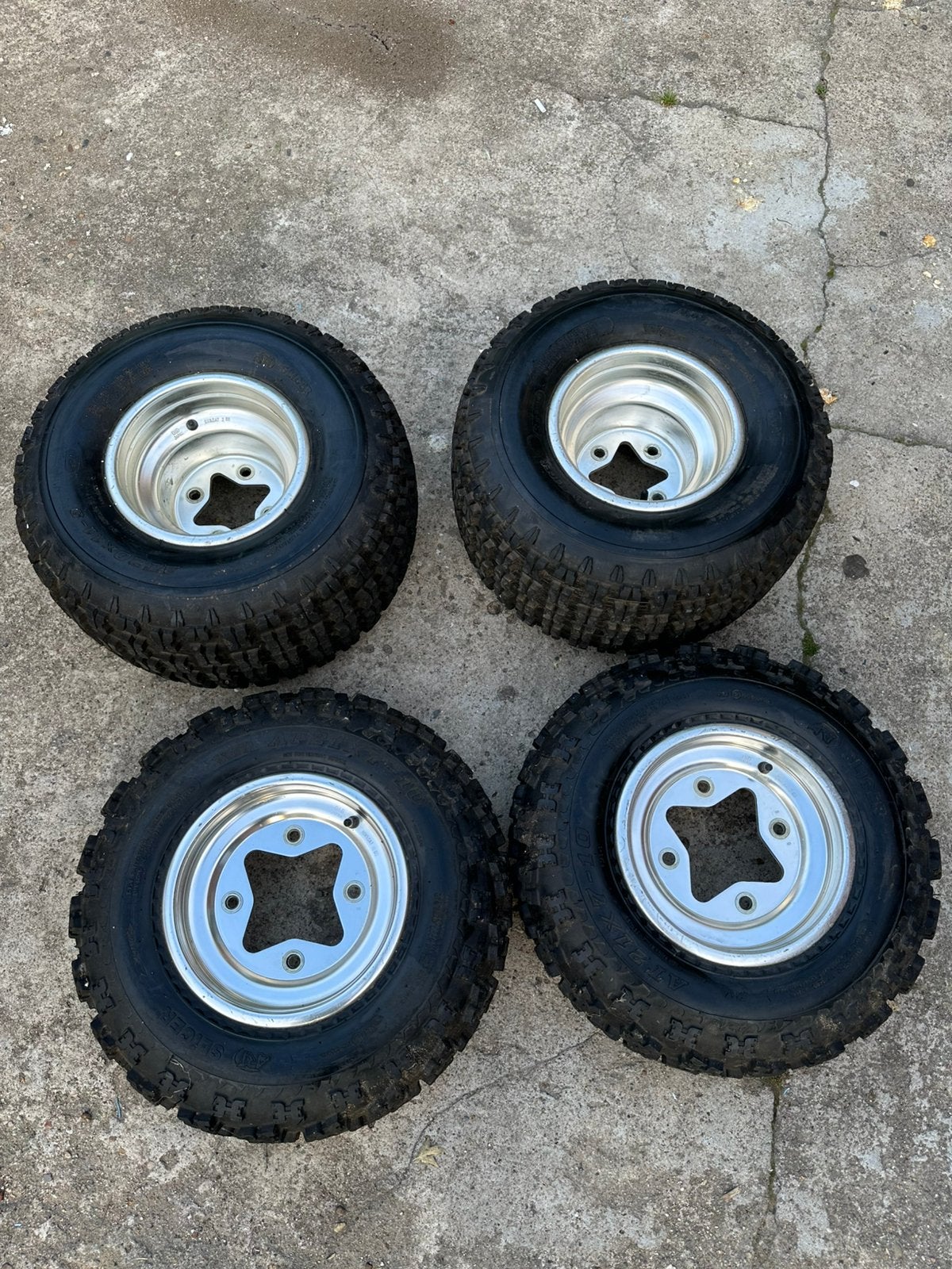 quad bandenset, Motoren