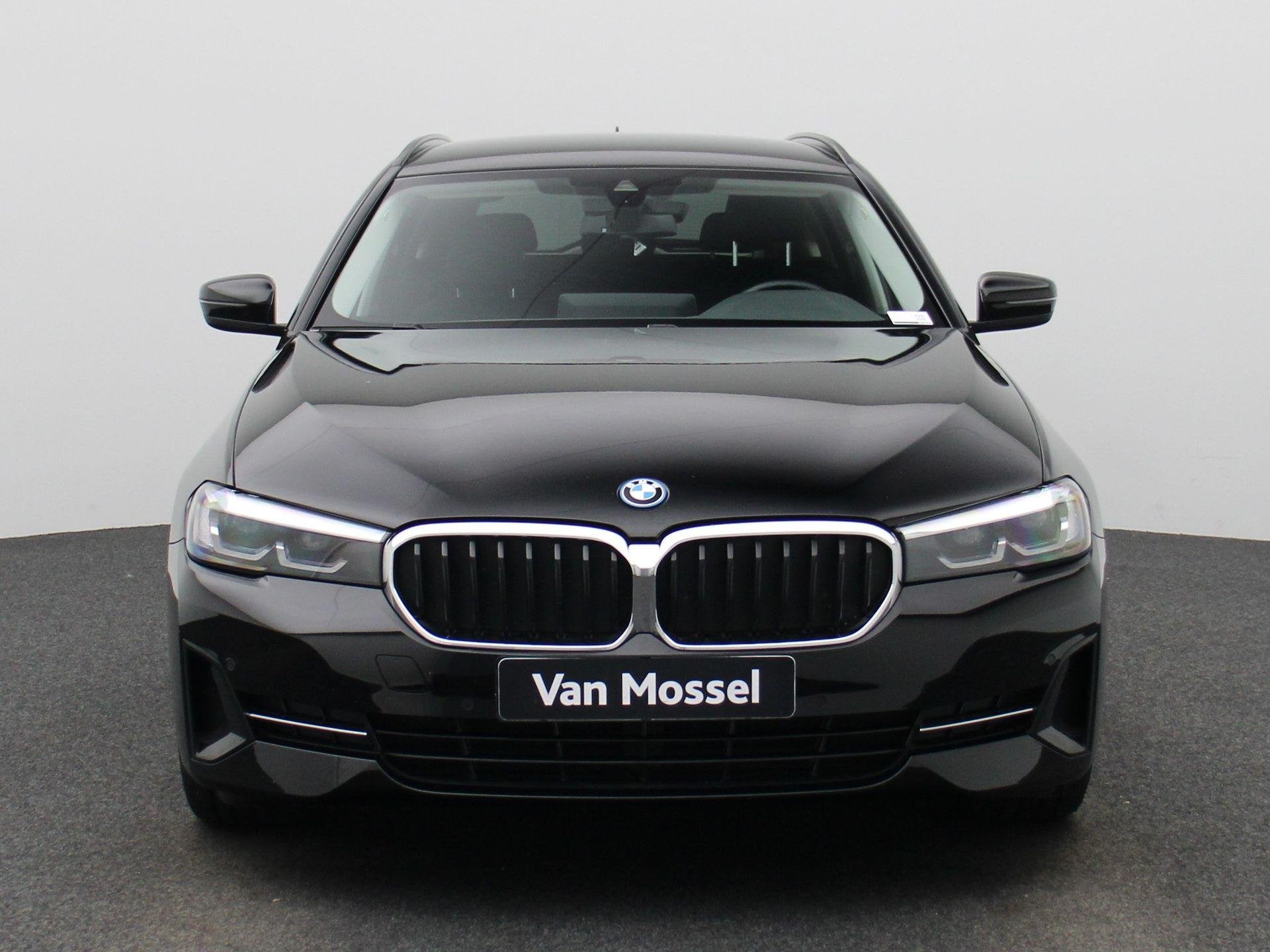 BMW 5er-Reihe 530e Touring A | Camera | PDC V+A | Stuur- en, Auto's, Automaat, 215 kW, 4 cilinders, Plug-in hybride