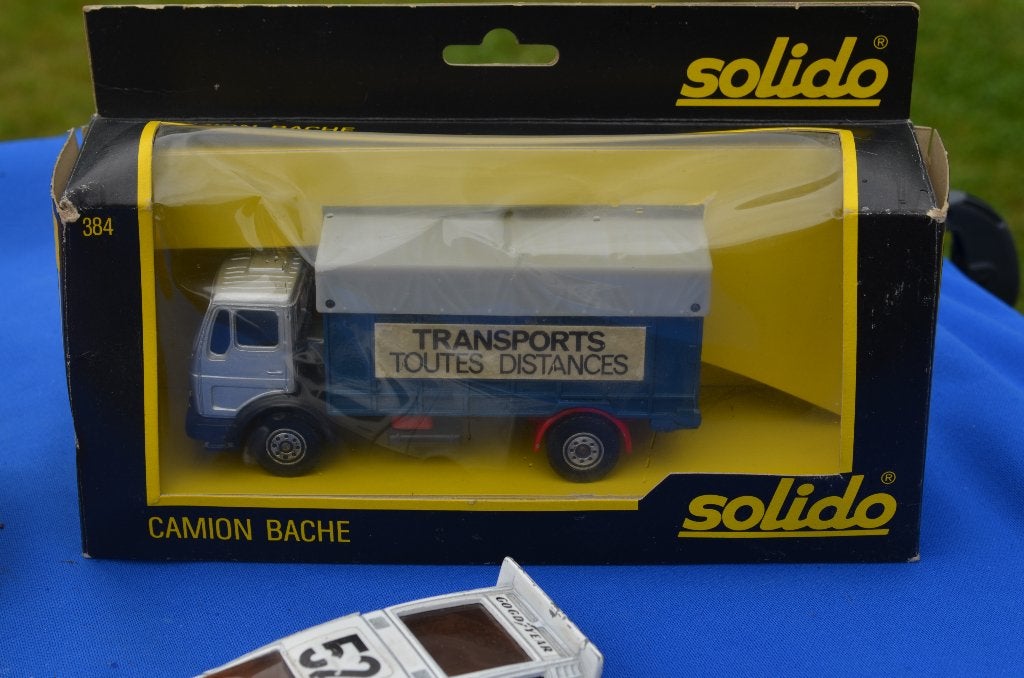 Solido Mercedes vrachtwagen met bache, Hobby en Vrije tijd, Modelauto's | 1:43, Ophalen, Nieuw, Bus of Vrachtwagen, Solido
