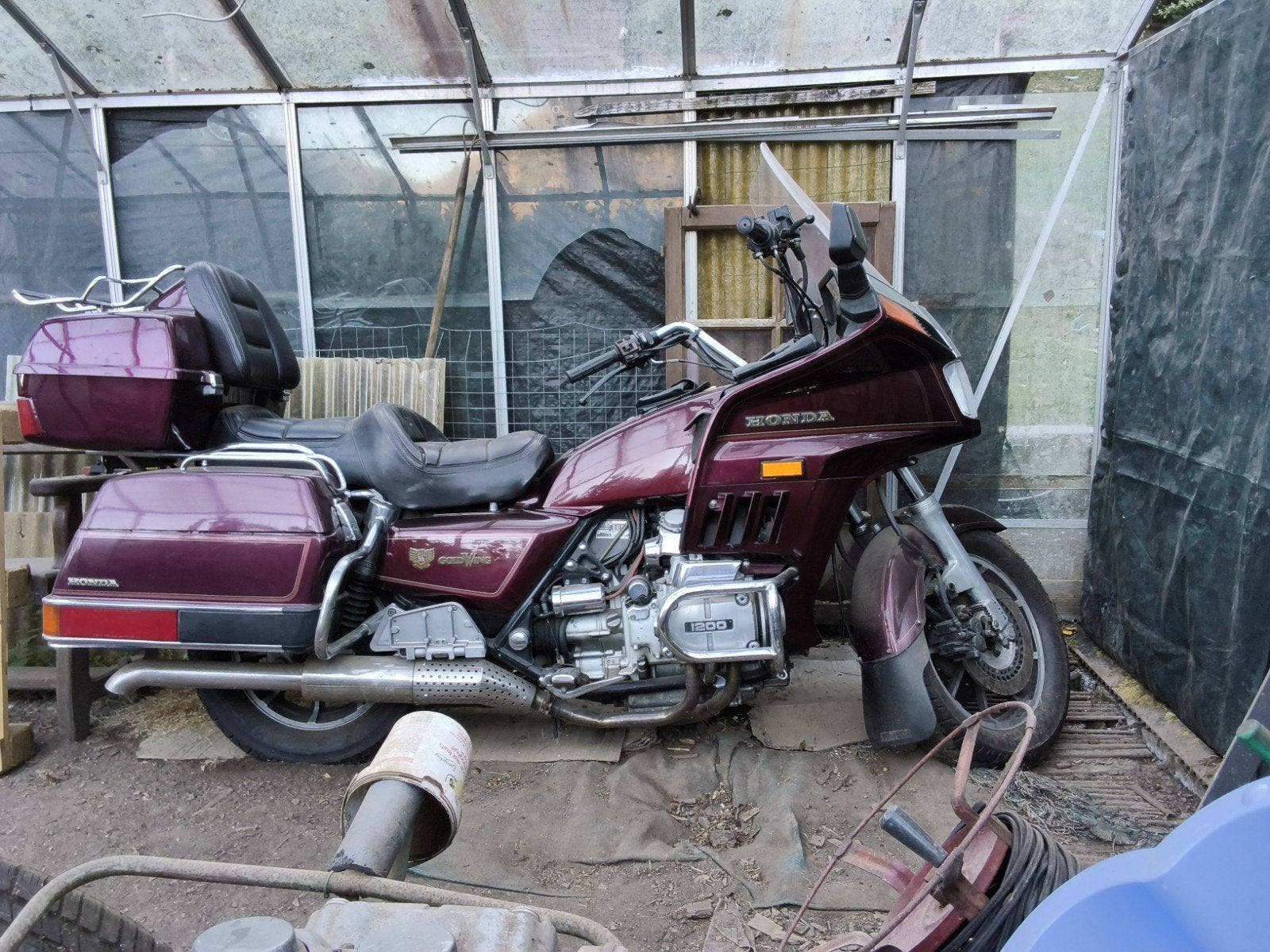 Honda GL 1200 Interstate 1986 a restaurer plus 2ieme moteur., Enlèvement, Utilisé