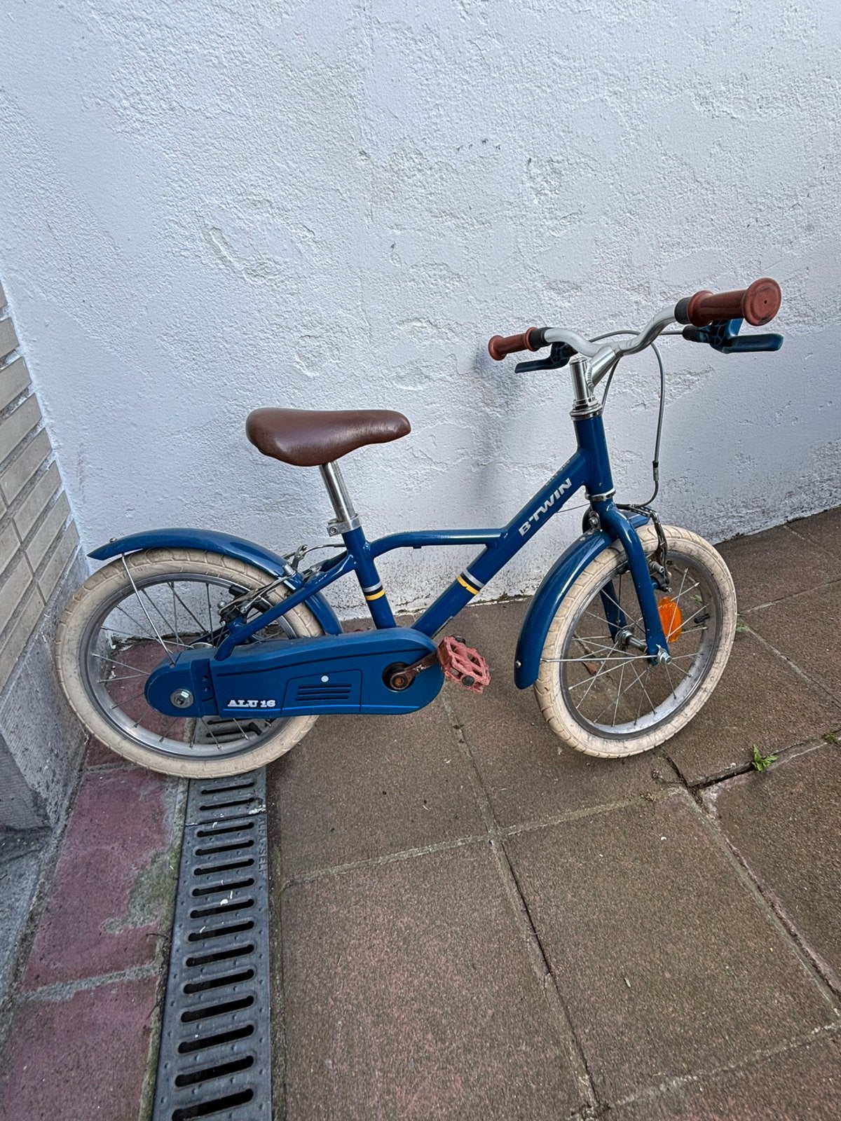 BTWIN City 900 - 16 INCH, Fietsen en Brommers, Ophalen, Zo goed als nieuw