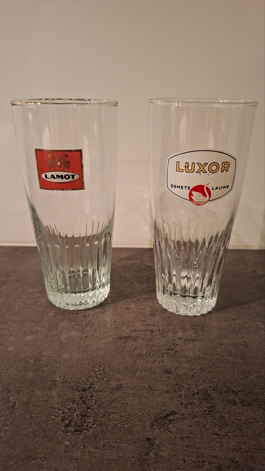 lamot en luxor demets lauwe bierglazen, Envoi, Utilisé