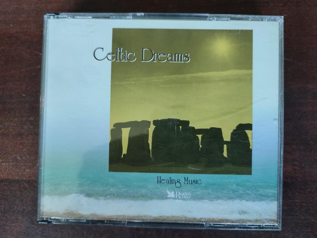 3-CD : CELTIC DREAMS - HEALING MUSIC  (READER'S DIGEST), Ophalen of Verzenden, Zo goed als nieuw