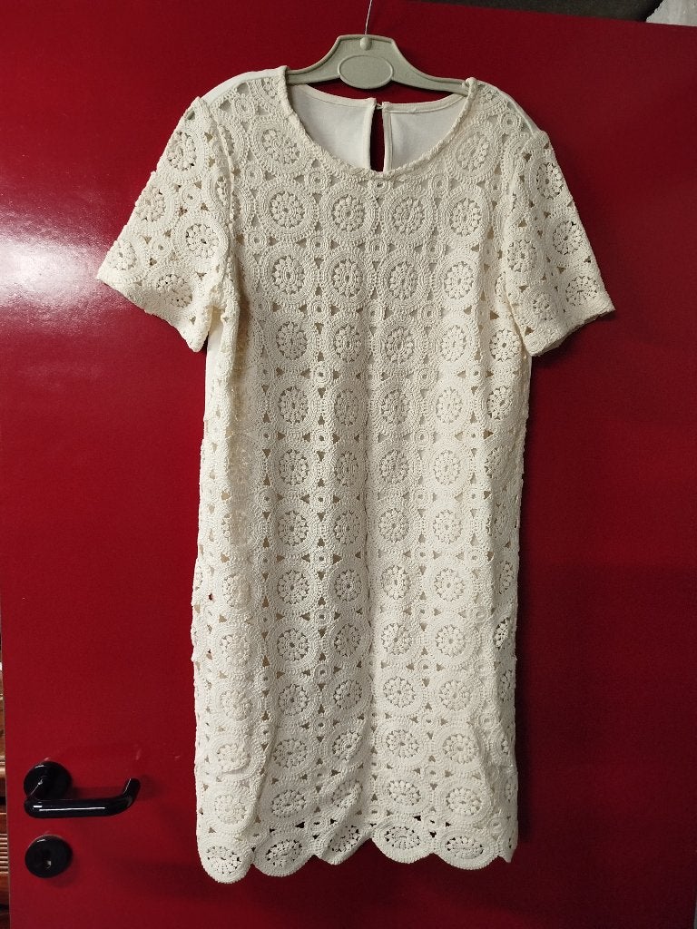 Crème kleurige haakwerk jurk maat 38., Taille 38/40 (M), Beige, Enlèvement, Longueur genou