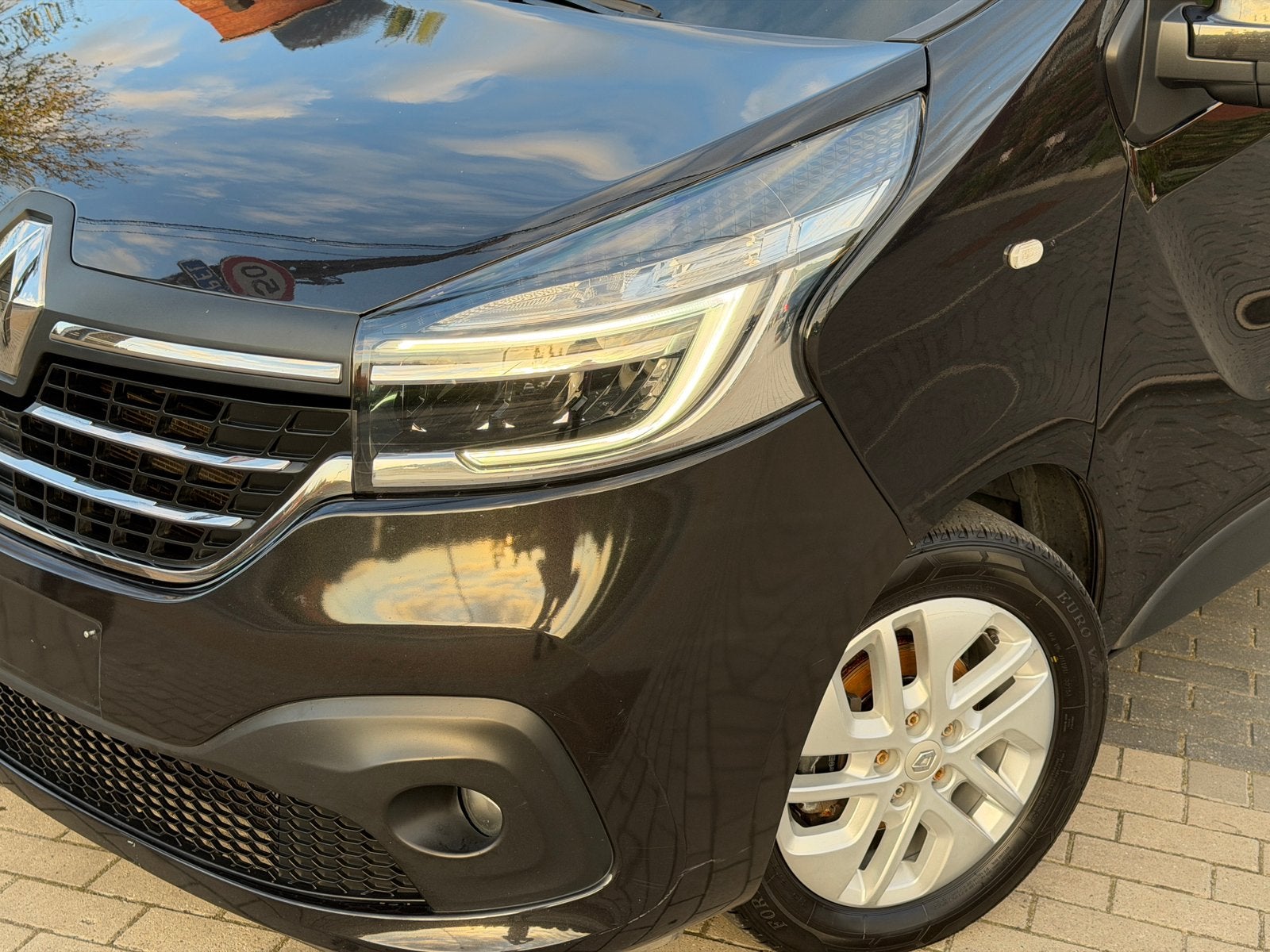 Renault Trafic ( 9 Places ) PROBLÈME MOTEUR !! (2019) 2.0DCi, Auto's, Voorwielaandrijving, Euro 6, 4 cilinders, Zwart