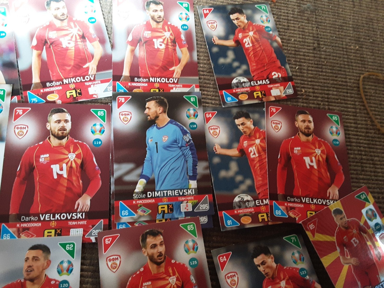 Fifa voetbal kaart ruilen tegen popimons kaarten, Hobby en Vrije tijd, Ophalen