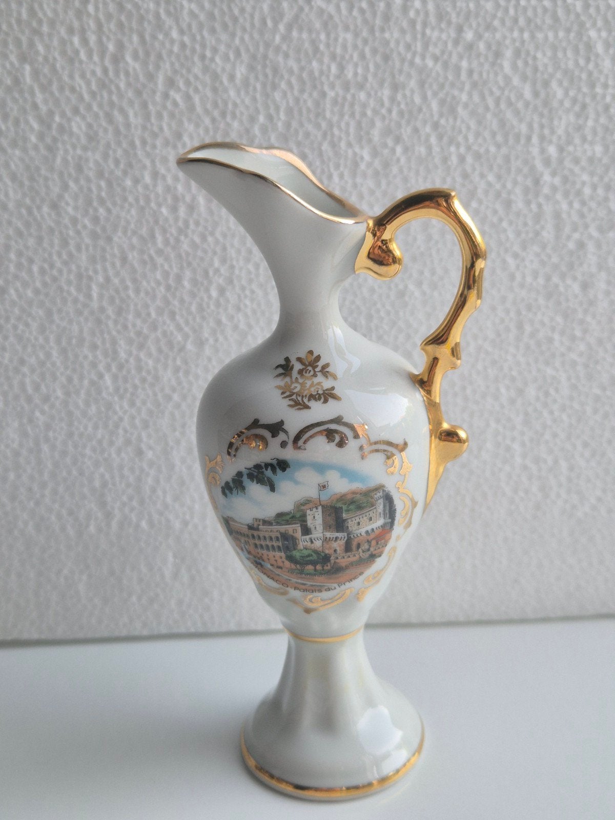 Vintage porseleinen vaasje/kan – Monaco Palais du Prince, Ophalen of Verzenden