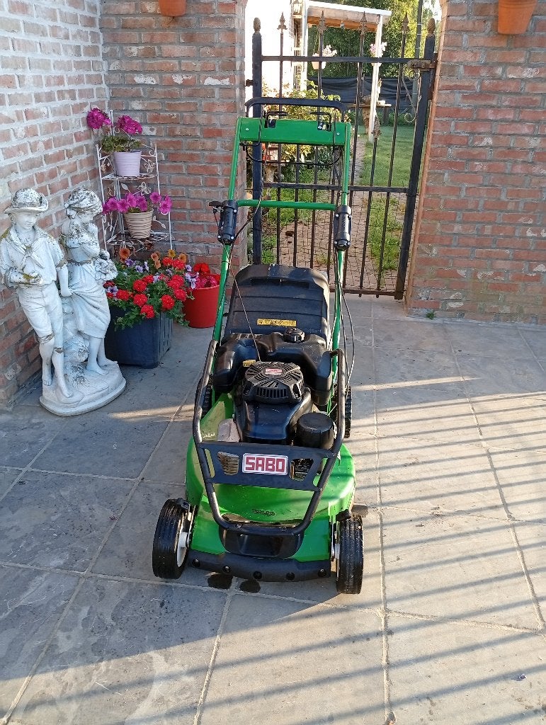 sabo, Tuin en Terras, Gebruikt, Benzine-grasmaaier, 50 cm of meer, Versnellingen