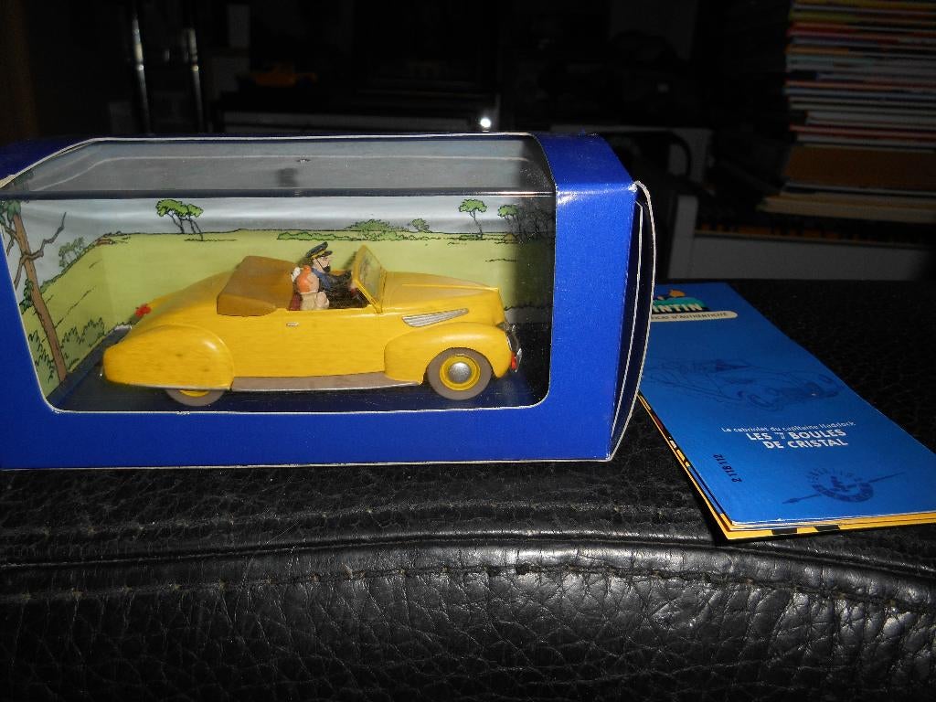 Voiture Tintin 12 avec certificat, Enlèvement ou Envoi, Tintin