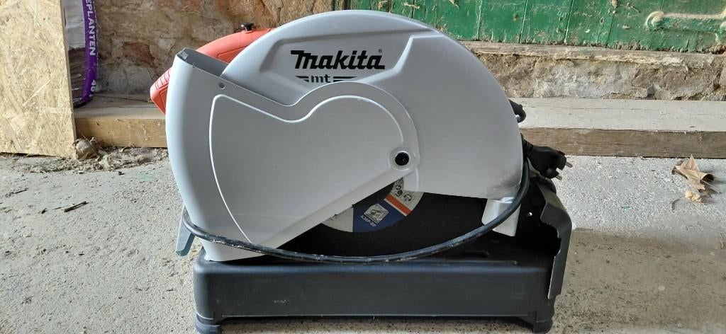 Tronçonneuse à métaux Makita MT M2401, Tronçonneuse, 1200 watts ou plus, Enlèvement, Makita