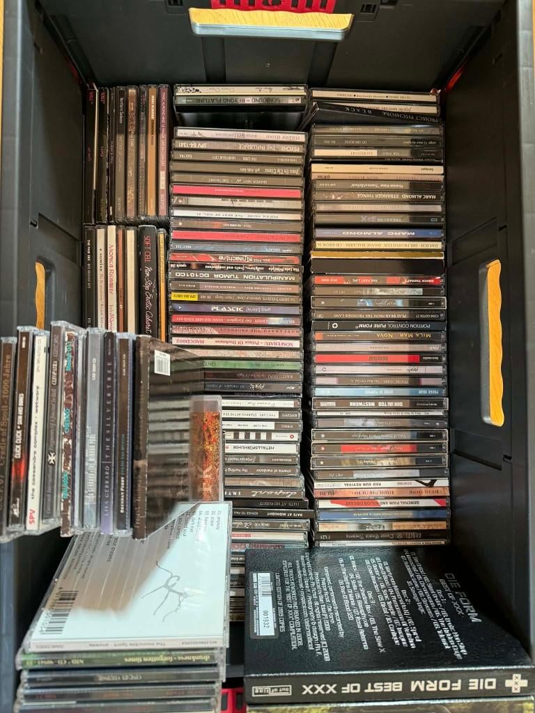 lotje 750 cd's EBM, industrial,goth, new wave, synthpop, CD & DVD, CD | Hardrock & Metal, Enlèvement ou Envoi, Utilisé