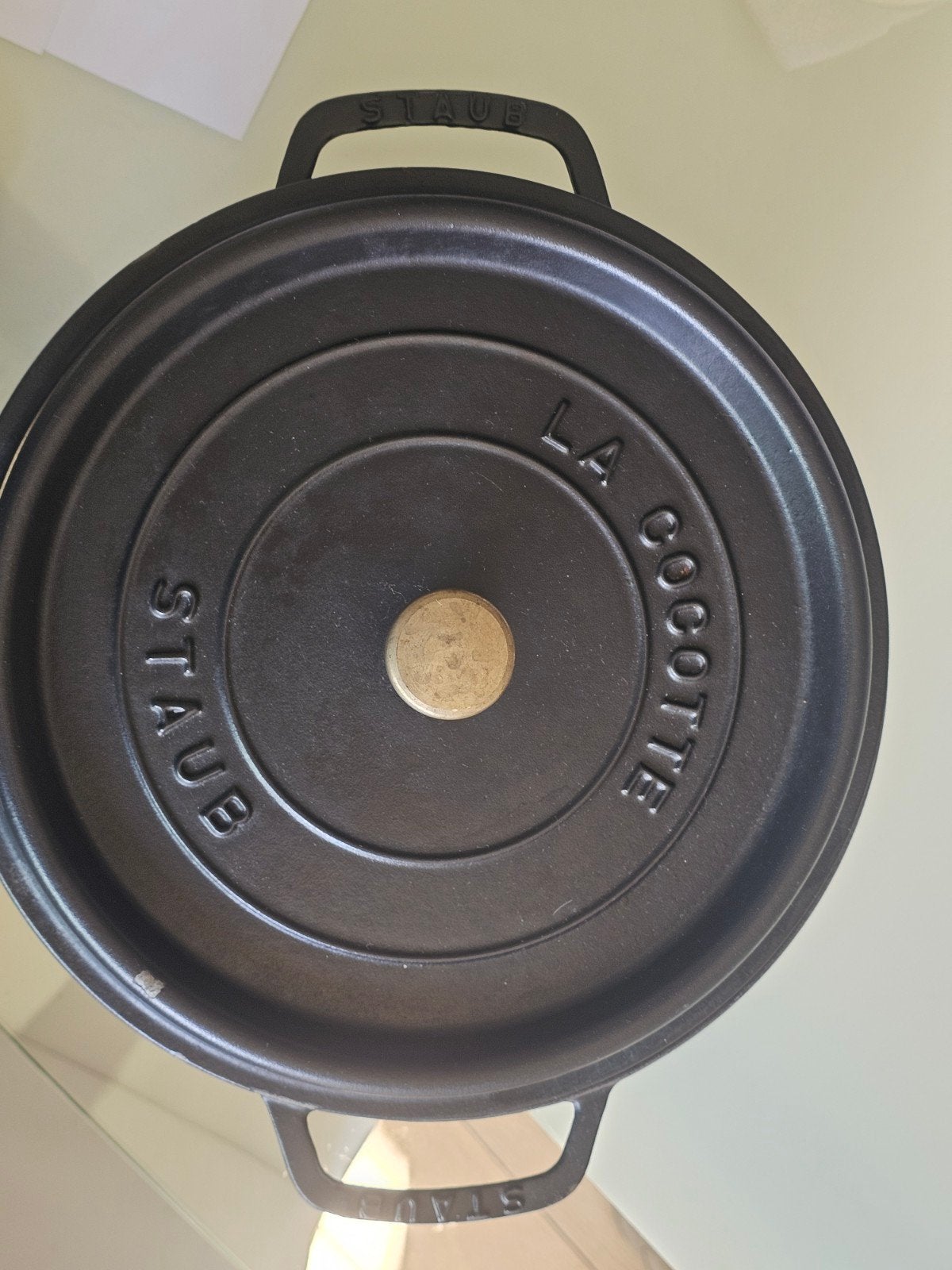 Staub la Cocotte, Enlèvement