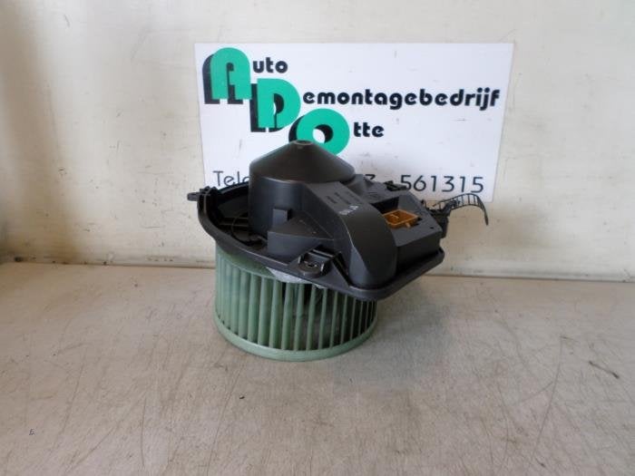 Kachel Ventilatiemotor van een Volkswagen Passat (Passat 96-, Gebruikt, -, Volkswagen, -