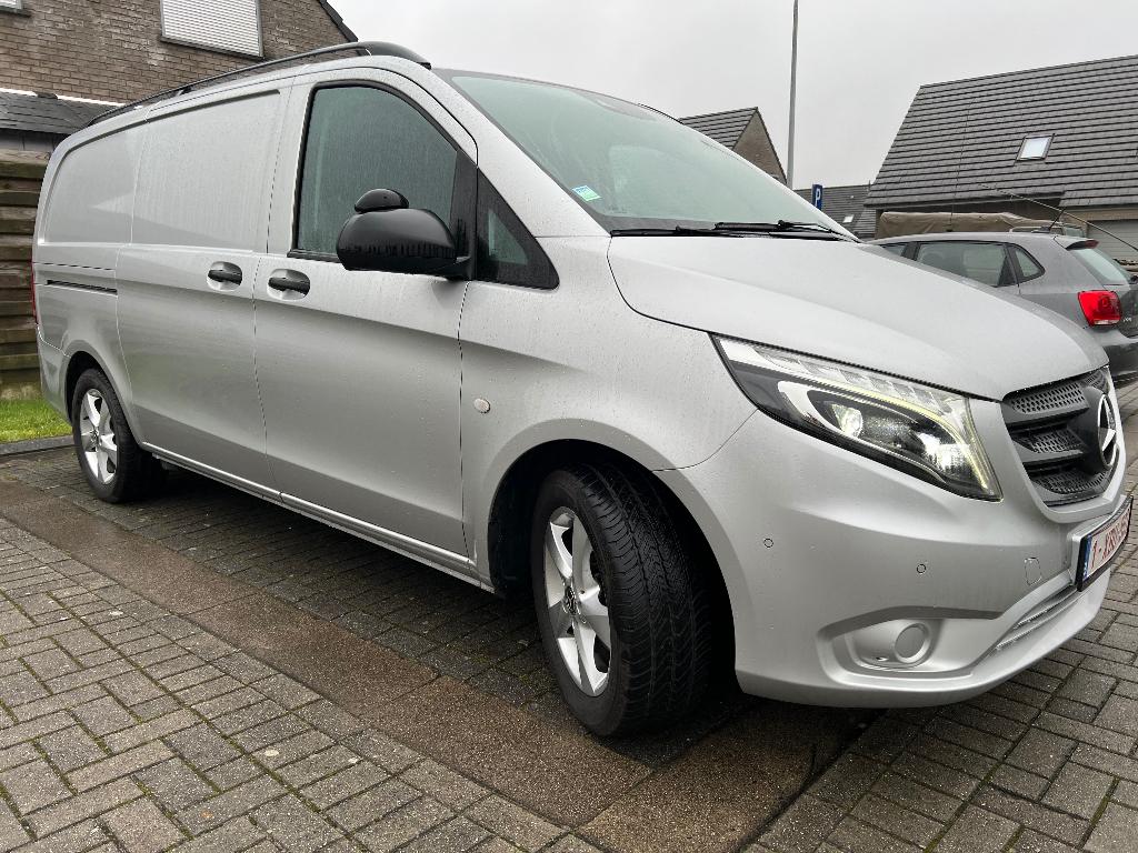 Mercedes Vito 116 automatique Euro6C comme neuve, Argent ou Gris, Achat, 3 places, Noir