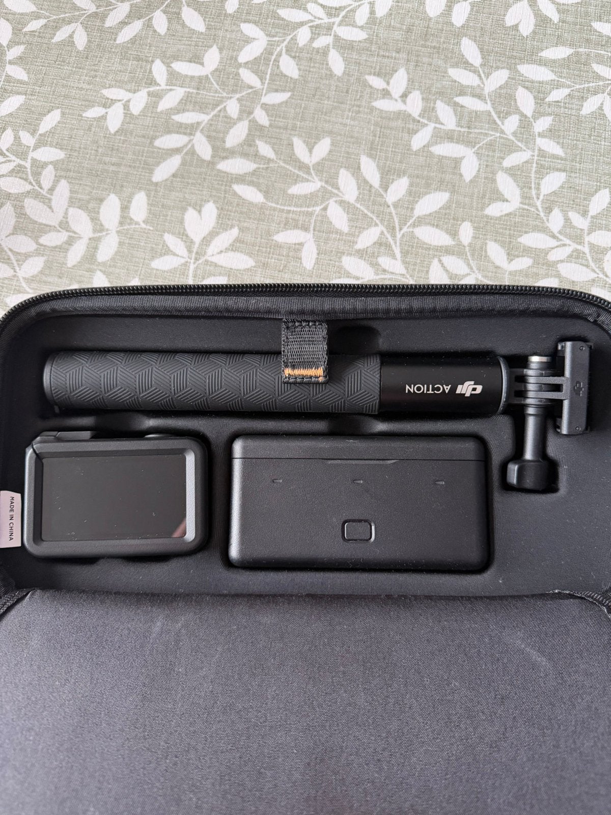 Dji osmo action 5 pro kit, TV, Hi-fi & Vidéo, Enlèvement ou Envoi, Comme neuf