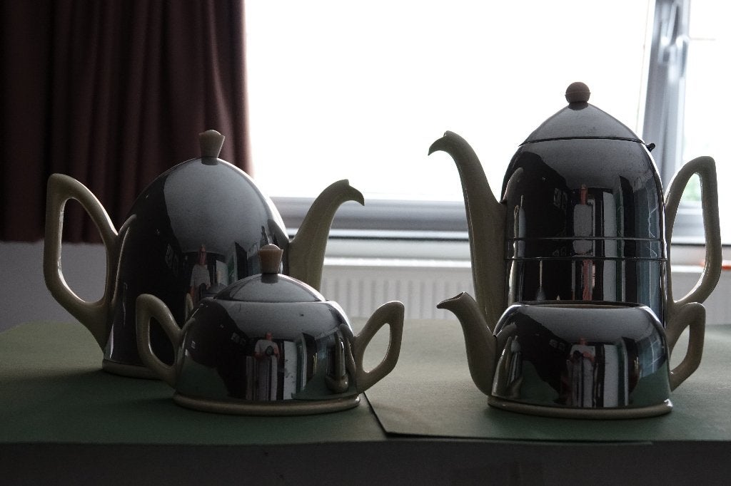 koffie en theepot, Ophalen